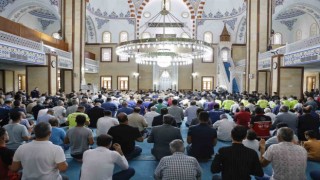 15 Temmuz şehitleri Adanada dualarla anıldı