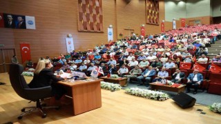 15 Temmuzda babası ve eşini şehit veren Gürs: Acizlerin karşısına başları dik çıkan kahramanlarımız, tarihe isimlerini altın harflerle yazdırdı