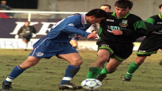 57 yaşındaki Japon forvet Miura, 16. takımına transfer oldu