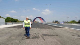 Adanada 2 ilçe ve 4 mahalleyi birbirine bağlayacak köprü inşaatında sona gelindi