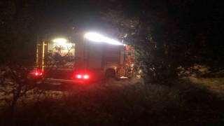 Ağaç köküne takılarak devrilen traktörün sürücüsü hayatını kaybetti