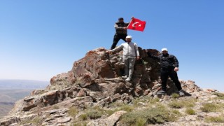 Ağrıda Kösedağa zirve tırmanışı ile 15 Temmuz kutlandı