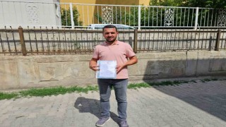 Ağrılı çift tüm varlığını Kızılaya bağışladı