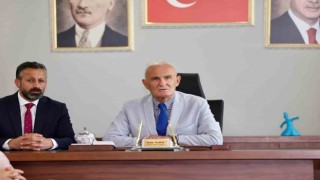 AK Parti Genel Başkan Yardımcısı Yılmaz, Ardahanda partililerle buluştu