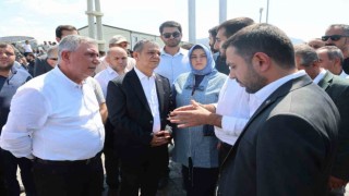 AK Parti heyetinden grevde olan işçilere destek