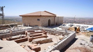 Aksarayda Selçuklu dönemine ait 5 mezar bulundu