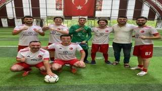 Alaplıda kurumlar arası halı saha turnuvasının yarı finalistleri belli oldu