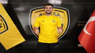 Aliağaspor FK, Eren Bayraktarı kadrosuna Kattı