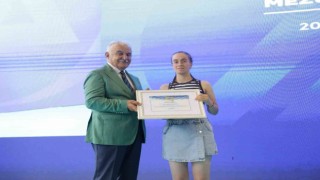 Avrasya Üniversitesinden unutulmayacak mezuniyet töreni