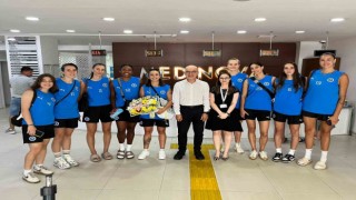 Aydın Büyükşehir Belediyespor Kadın Voleybol Takımı sağlık taramasından geçti