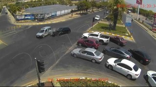 Aydında biri bebek 4 kişinin yaralandığı kazanın görüntüleri ortaya çıktı