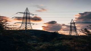 Ayedaş, bakım ve yatırımlarıyla yaz sıcaklarında kesintisiz enerji sağladı