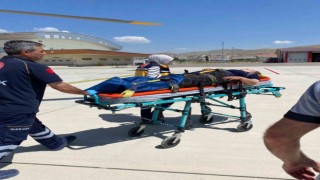 Bahçesarayda düşerek yaralanan şahıs helikopterle Vana sevk edildi