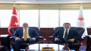 Bakan Işıkhandan Tarım ve Orman Bakanı Yumaklıya ziyaret