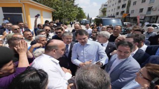 Bakan Kurumdan TOKİ evlerinde oturmaya başlayan depremzedelere ziyaret