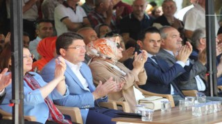 Bakan Tunç: TBMMde milletvekillerimiz dünyaya bir demokrasi dersi verdi
