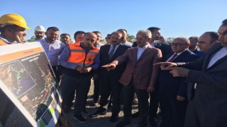 Bakan Uraloğlu: Çeşmeli-Kızkalesi otoyolu 7 tünel, 5 viyadükten oluşuyor