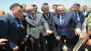 Bakan Uraloğlu, Şırnakta yapımı devam eden çalışmalar hakkında bilgi aldı