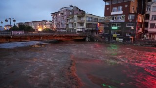 Bakan Yerlikaya: Samsunda 34 vatandaşımız güvenlikli alanlara tahliye edildi