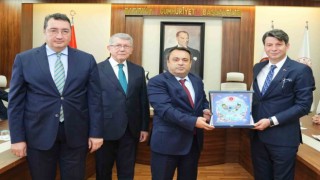 Bakırköy Adliyesinden yeni görev yerlerine atanan cumhuriyet başsavcılarına veda töreni