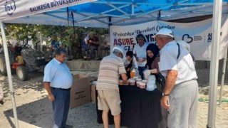 Balıkesir Büyükşehirden 35 bin kişilik aşure hayrı