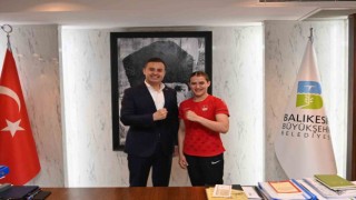 Balıkesir Büyükşehirden milli sporculara büyük ödül