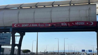 Bandırmada 13 gün arayla aynı üst geçide ikinci kez tır dorsesi çarptı