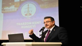 Başkan Ahmet Metin Genç: “Raylı sistem yapılacak, Reşadiye Viyadüğü kalkacak”