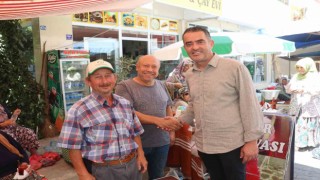 Başkan Arıcı ilçe pazarında vatandaşlarla buluştu
