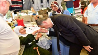 Başkan Balaban Laleli pazar yerinde esnaf ve vatandaşı dinledi