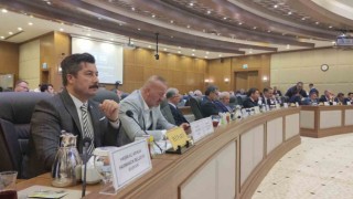 Başkan Ercan Özel çiftçinin sorunlarını Büyükşehir Belediye Meclisine taşıdı