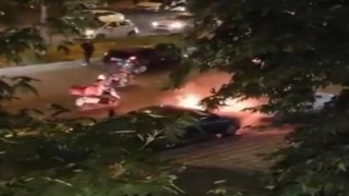 Batmanda yanan otomobil beton mikseriyle söndürüldü