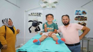 Battalgazide 44 depremzede çocuk için sünnet töreni yapıldı