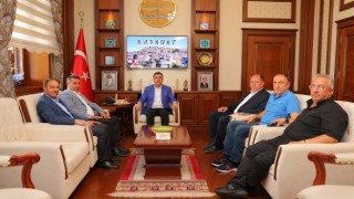 Bayburtsporun 2024 - 2025 futbol sezonu hazırlıkları toplantısı yapıldı