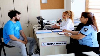 Bayraklı Belediyesinde esnaf masası kuruldu