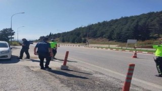 Bilecikte trafik denetimlerinde 62 araç sürücüsüne 83 bin 381 TL para cezası