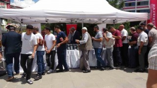 Bingölde cuma namazı sonrası 3 bin 500 kişiye aşure ikram edildi
