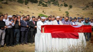 Böbrek yetmezliğinden hayatını kaybeden Gazi Arslan son yolculuğuna uğurlandı