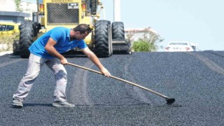 Bodrum Belediyesi yılın ilk 6 ayında 14 bin 400 ton asfalt serimi gerçekleştirdi
