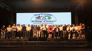 Burhaniye 5. Kitap Fuarında coşkulu final