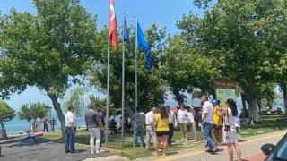Bursa sahillerinde ‘Mavi Bayrak dalgalanıyor