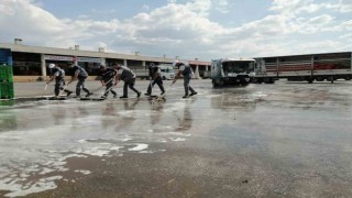 Büyükşehir Hal Kompleksinde kapsamlı temizlik çalışması