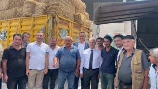 Büyükşehirden çiftçiye destek...Başkan Bozbey kendi elleriyle dağıttı