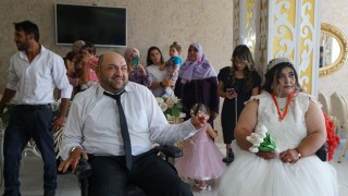 Büyükşehirden Özel Çiftin Düğününe Destek