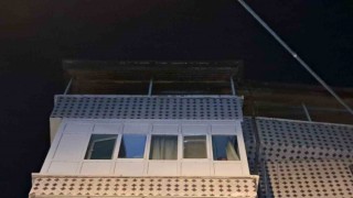 Çakmakla oynayan çocuk yangın çıkardı