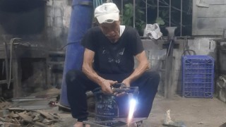 Çatıdan düşen adam hayatını kaybetti
