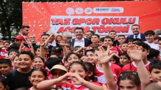 Çekmeköyde yaz spor okullarına görkemli açılış