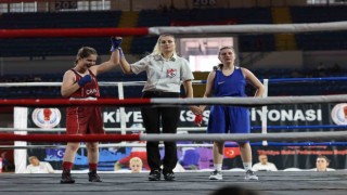 Cizreli sporcu Kadınlar Boks Şampiyonasında Türkiye üçüncüsü oldu