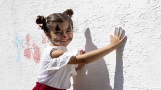 Çocuklar duvar boyama etkinliğinde buluştu