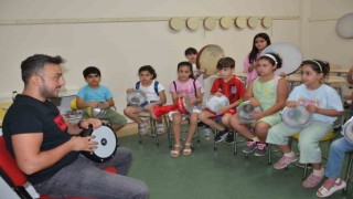 Çocuklar yaz kurslarında eğlenerek öğreniyor